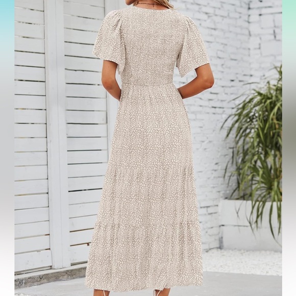 NWT - Beige Flutter sleeve dress - size M - Picture 2 of 3